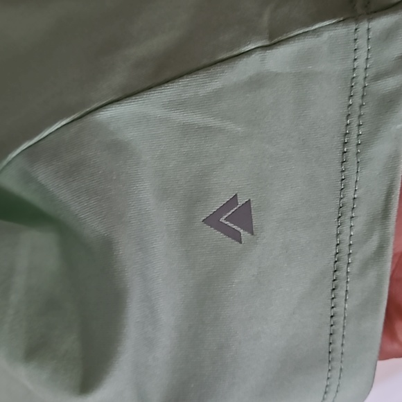 CALI Sport Muscle Tee Hoodie  "POWERFUL", Mint Green- Medium, NWOT - Picture 3 of 7